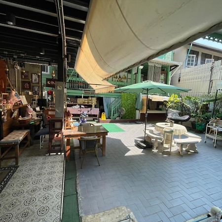 Green Teak House Bangkok Eksteriør billede