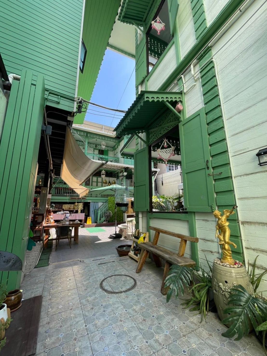 Green Teak House Bangkok Eksteriør billede