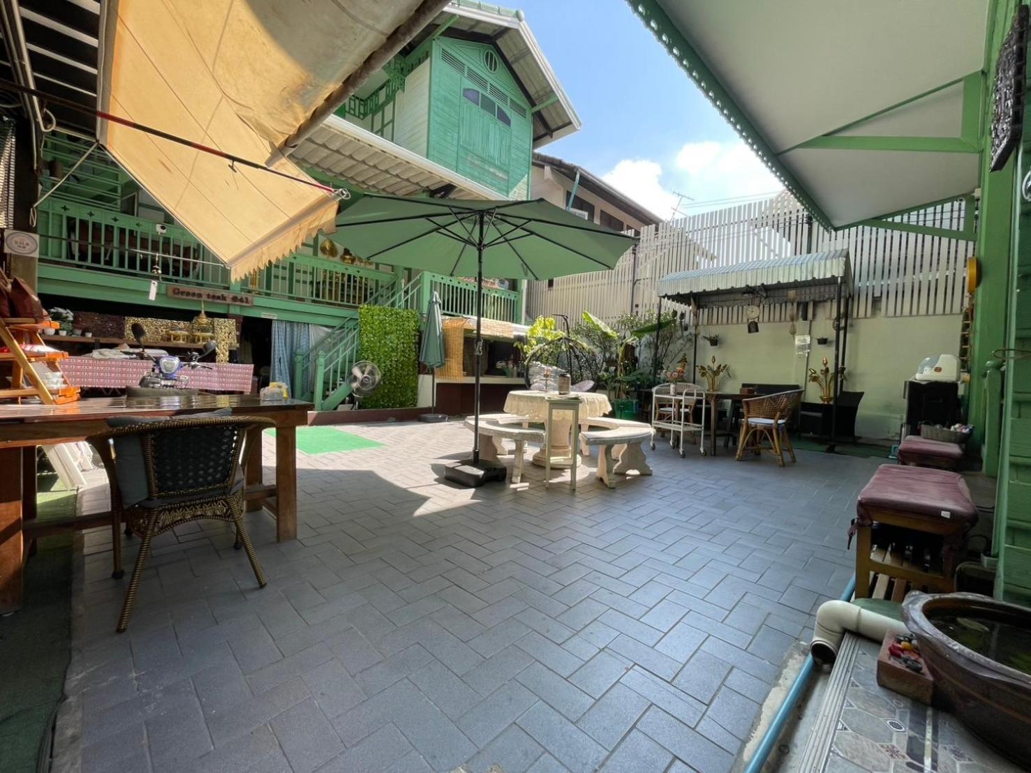 Green Teak House Bangkok Eksteriør billede